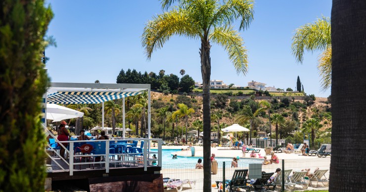 HolaCamp debuta en Portugal con su primer camping en el Algarve y una inversión de más de 4 millones de euros.