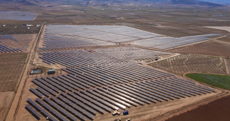 Archivo - Planta fotovoltaica La Huéneja, con 150 MW
