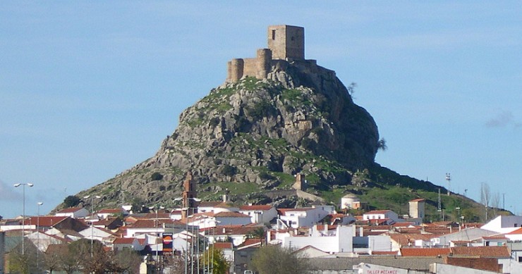 El pueblo de Córdoba con un imponente castillo