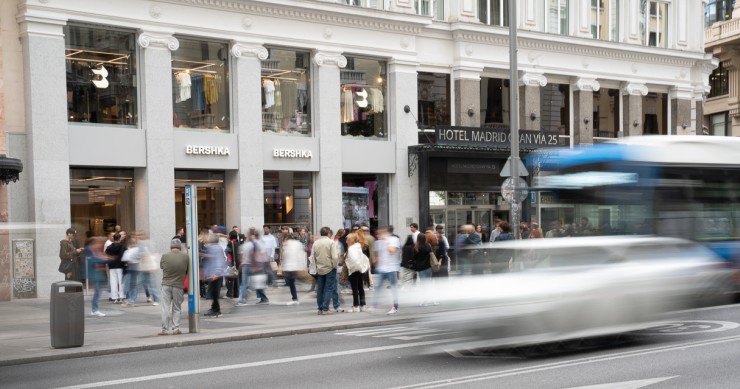 Reapertura tienda de Bershka