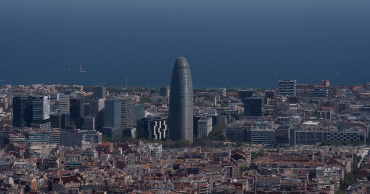 Archivo - Vista panorámica de Barcelona