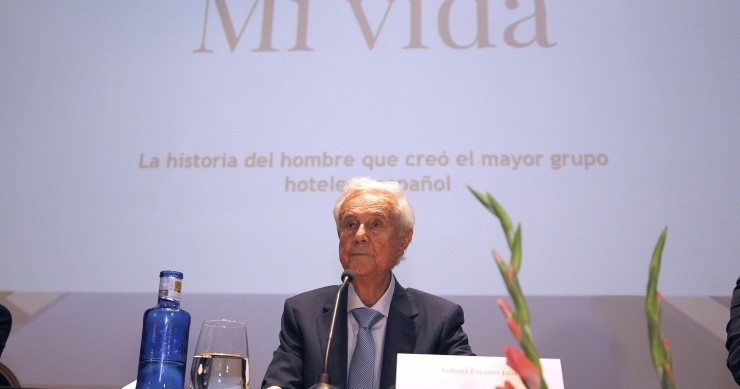 Archivo - El fundador de Meliá Hotels International, Gabriel Escarrer Julià, durante la presentación de su libro de memorias 'Mi vida'