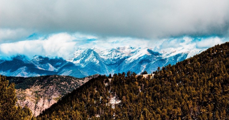 Does Spain get any snow?