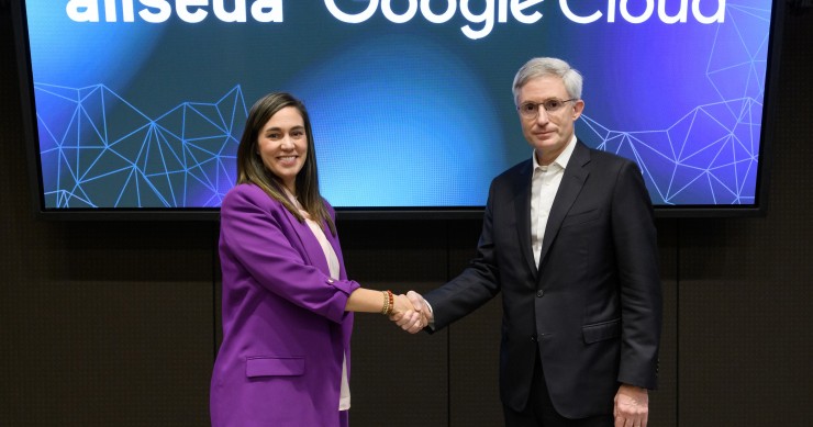 La directora corporate de Google Cloud, Cristina Martín, junto al ceo de Aliseda, Eduard Mendiluce.