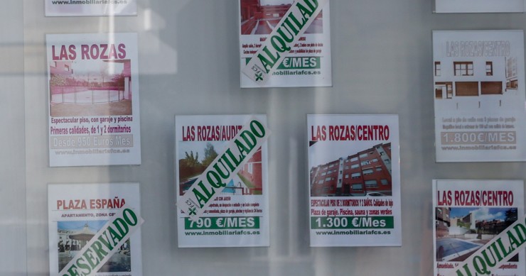 Los propietarios se ahorrarán un mínimo de 300 euros con la bonificación del IRPF por alquiler, según CGE Archivo - Escaparate de anuncios de viviendas.