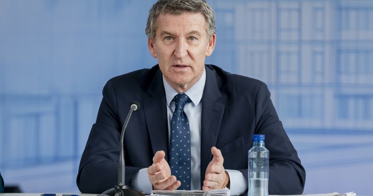 El presidente del PP, Alberto Núñez Feijóo, durante la presentación del plan de vivienda del PP, en el Colegio Oficial de Arquitectos, este jueves en Madrid.