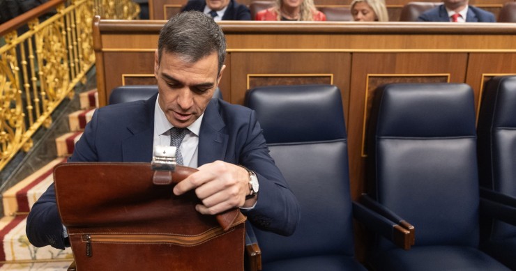 El presidente del Gobierno, Pedro Sánchez, interviene durante una sesión de control, Congreso de los Diputados, a 12 de febrero de 2025, en Madrid (España). 