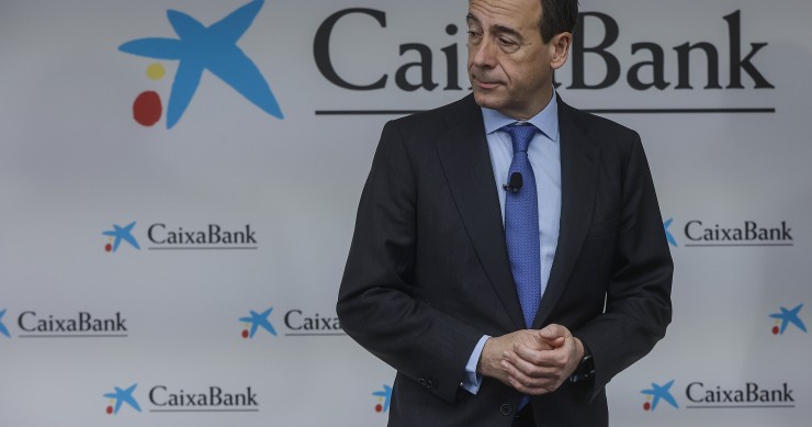 El consejero delegado de CaixaBank, Gonzalo Gortázar, presenta a los medios de comunicación los resultados de la entidad correspondientes al ejercicio 2024, en la sede de Caixabank, a 30 de enero de 2025, en Valencia, Comunidad Valenciana (España). 
