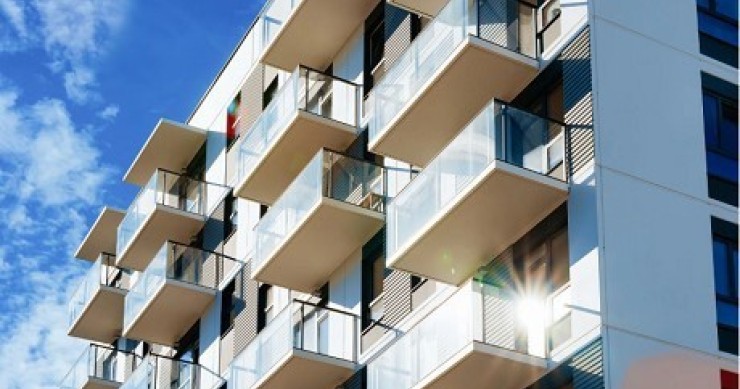 El TJUE avala limitar la comisión de las agencias inmobiliarias sobre el precio de venta o alquiler