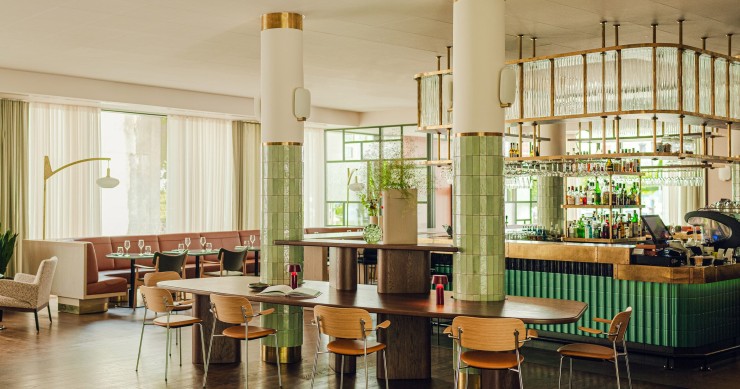El estudio de diseño Holloway Li ha llevado a cabo una transformación excepcional en el Hotel Puro de Poznań.