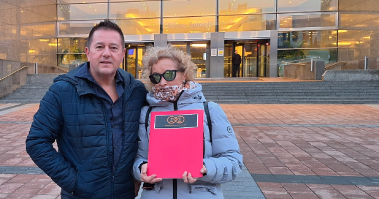 La PAO denuncia ante el Parlamento Europeo la inacción del Gobierno ante la okupación ilegal