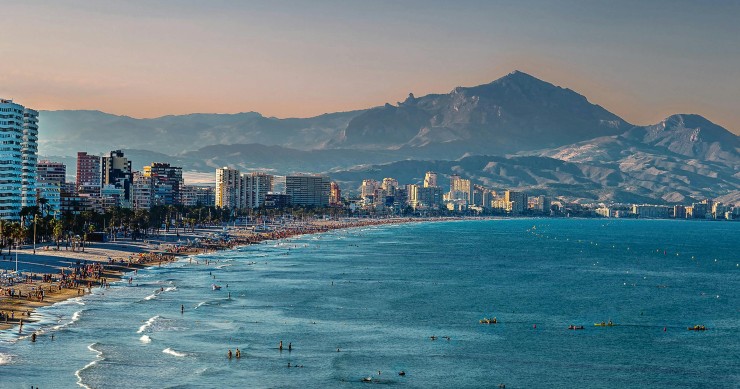 Locuind în Costa Blanca
