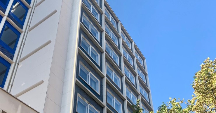 Edificio de All Iron