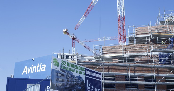 Archivo - Piso, pisos, vivienda, viviendas, casa, casas, alquiler, compra, hipoteca, hipotecas, euribor, construcción, grúa, grúas