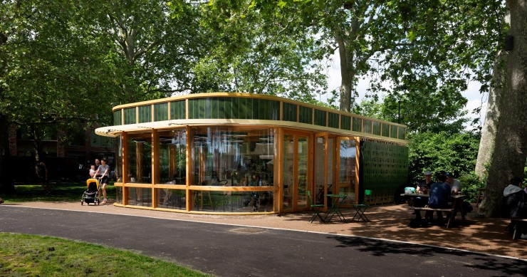 El Island Gardens Café está situado en el extremo sur de la Isle of Dogs y fue diseñado por Shahed Saleem.
