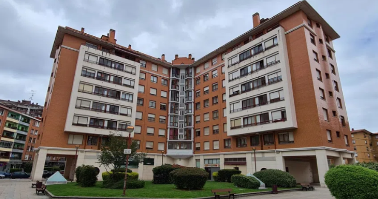 Edificio de viviendas en Baracaldo (Vizcaya)