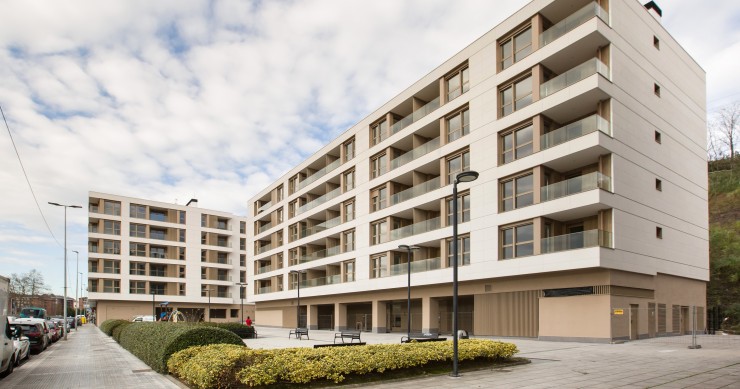 Archivo - Promoción de Neinor Homes en Lamiako, en Leioa (Bizkaia)