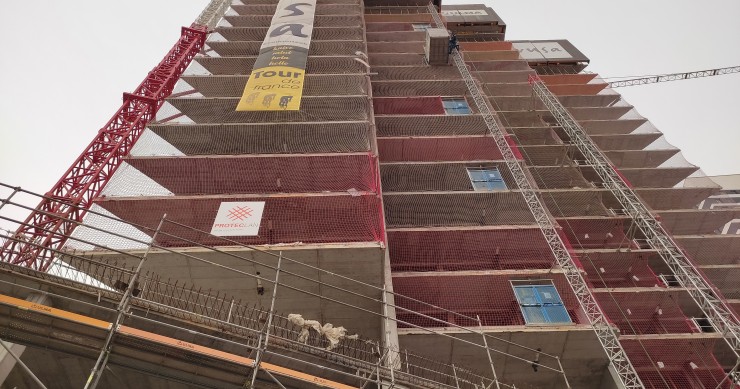 Archivo - Imagen de archivo de un edificio en construcción.