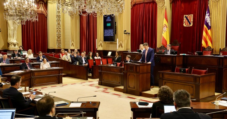 Pleno del Parlamento de Baleares