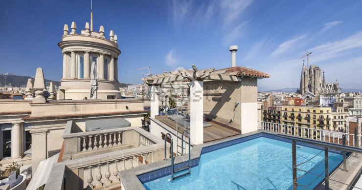 Pisos de lujo en venta de más de 300 m2 en Barcelona