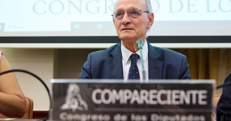El presidente del Consejo Económico y Social de España (CES), Antón Costas, comparece en la Comisión de Economía, Comercio y Transformación Digital, en el Congreso de los Diputados, a 17 de junio de 2025, en Madrid (España). 