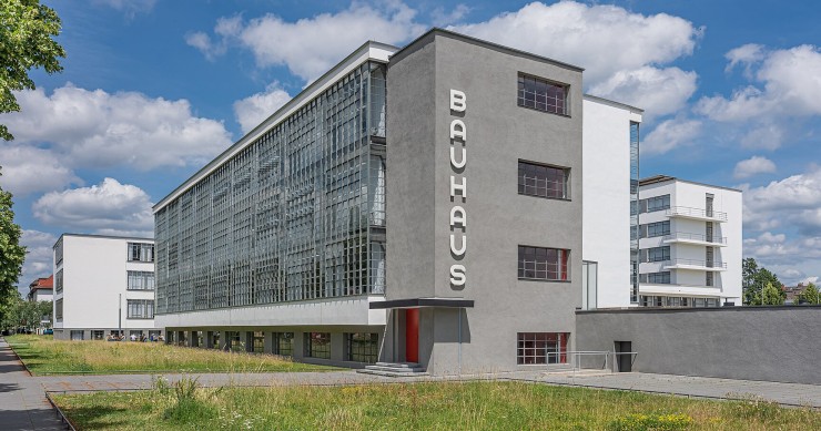 La Escuela de la Bauhaus, de Walter Gropius (1919), en Dessau.