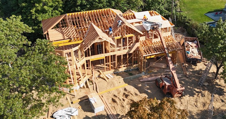 Las viviendas en construcción en EEUU caen a mínimos de 2020