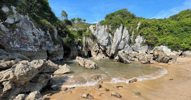 Plage de Gulpiyuri