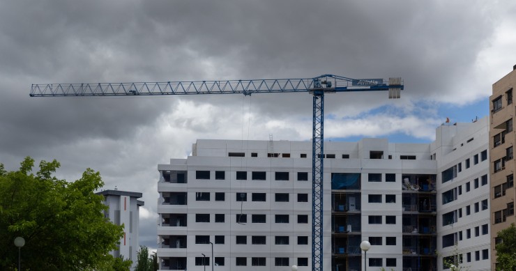 Archivo - Obras en bloques de viviendas. 