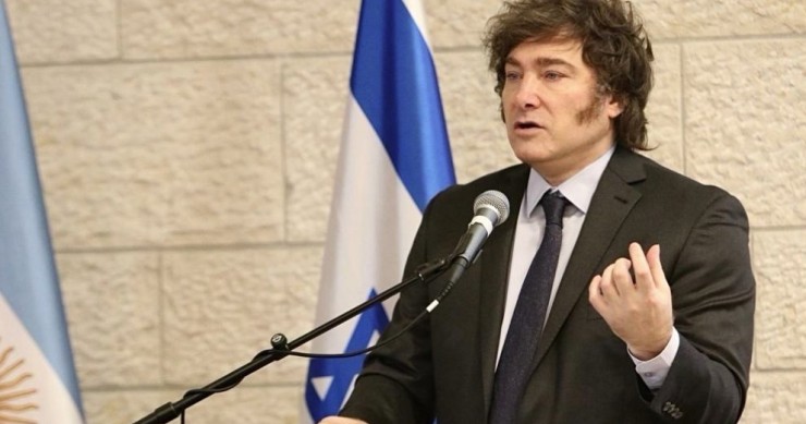 Milei aprueba decreto que permite a extranjeros pedir la nacionalidad si realizan "inversiones relevantes" El presidente de Argentina, Javier Milei.