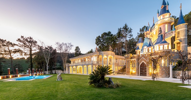 Mansión de lujo en venta en Portugal con castillo Disney