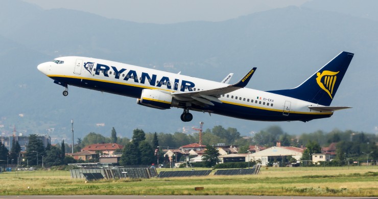 Ryanair baggage handlers strike 2025