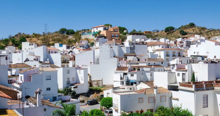 Monda, el municipio a 20 minutos de Marbella con casas a precios asequibles