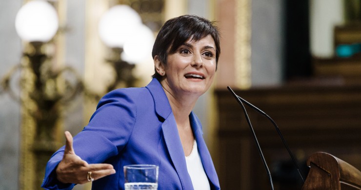 La ministra de Vivienda, Isabel Rodríguez, interviene durante un pleno en el Congreso de los Diputados, a 10 de septiembre de 2025, en Madrid (España).