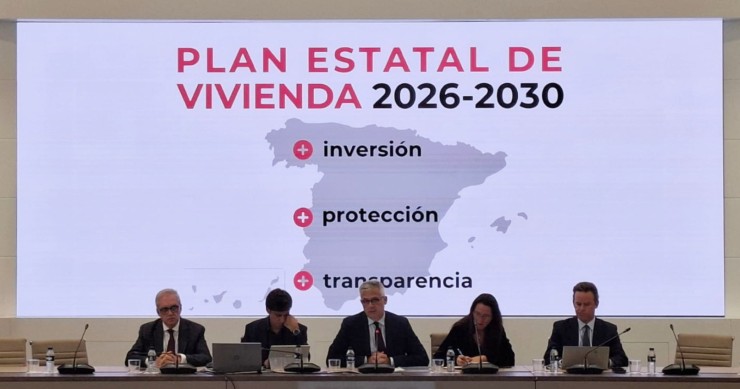 El secretario de Estado de Vivienda y Agenda Urbana, David Lucas, durante una reunión de la Comisión Multilateral de Vivienda y Suelo. En Madrid, a 25 de septiembre de 2025.