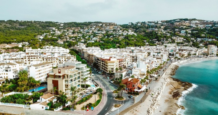 Spain property prices