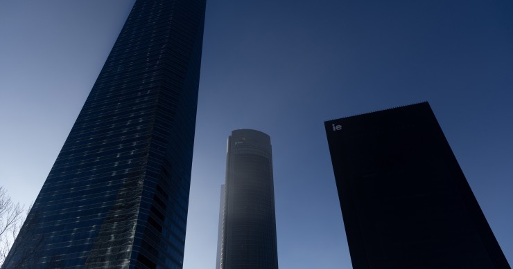Archivo - Edificios de oficinas en el Cuatro Torres Business Area, a 26 de diciembre de 2023, en Madrid
