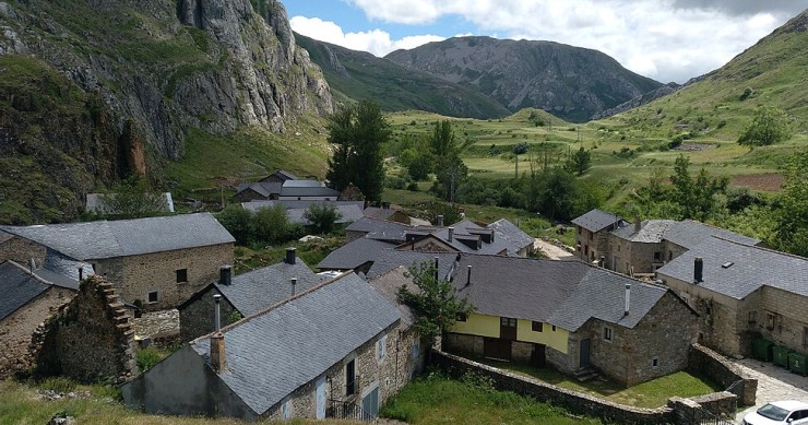 pueblo mas alto de leon