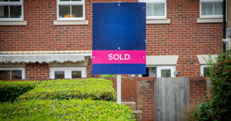 Cataluña lidera las viviendas okupadas a la venta: “hay riesgos jurídicos latentes que exigen máxima prudencia”