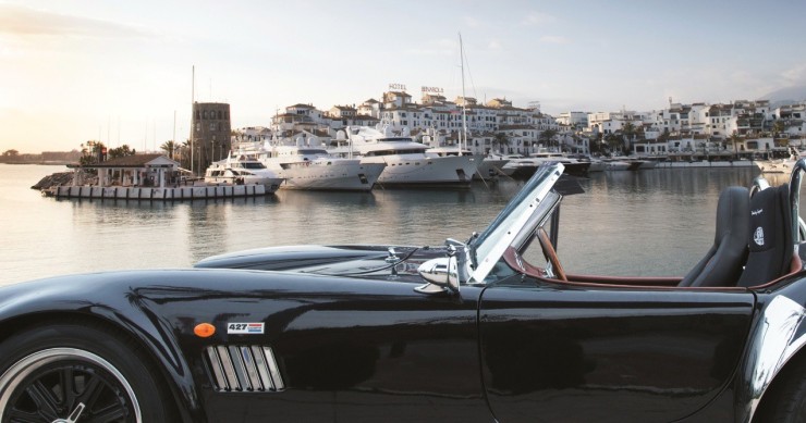 Archivo - Coche de lujo en Puerto Banús, en Marbella.