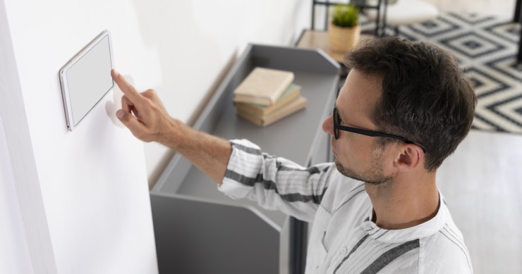 Cómo saber si te han pinchado la luz