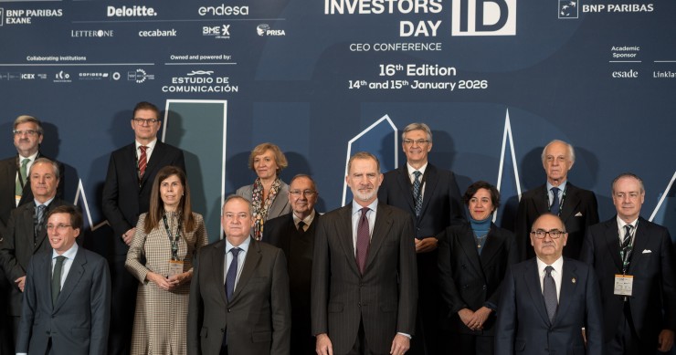 Foto de familia durante la inauguración de la XVI edición del Spain Investors Day (SID), en el Hotel Four Seasons, a 14 de enero de 2026, en Madrid (España). 