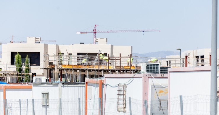 Archivo - La inversión inmobiliaria en España crecerá entre un 5% y un 10% en 2026.