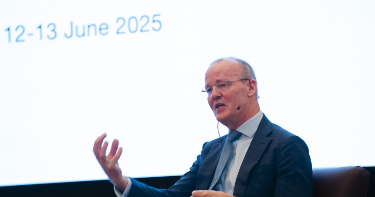 Archivo - El presidente del Banco de los Países Bajos, Klaas Knot, durante la quinta Conferencia de Estabilidad Financiera, en la sede del Banco de España, a 12 de junio de 2025, en Madrid (España). El encuentro se celebra los días 12 y 13 de junio, organ