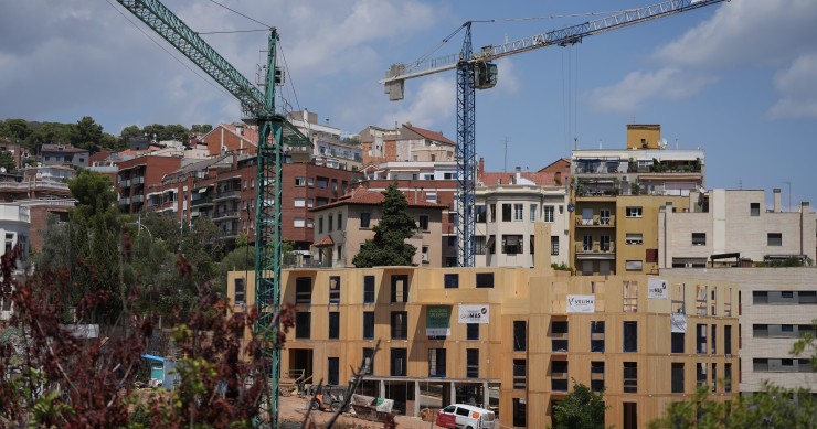 Construcción de un edificio sostenible en Vallcarca, a 31 de julio de 2025, en Barcelona, Catalunya (España). 