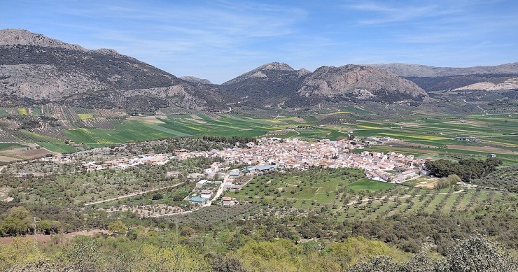 pueblo mas alto de malaga