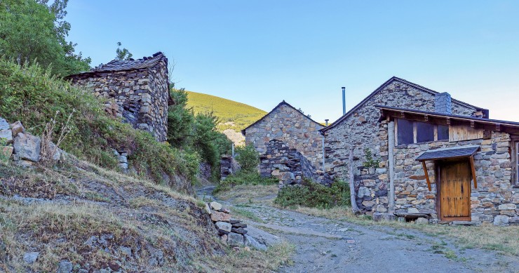 pueblos abandonados en leon
