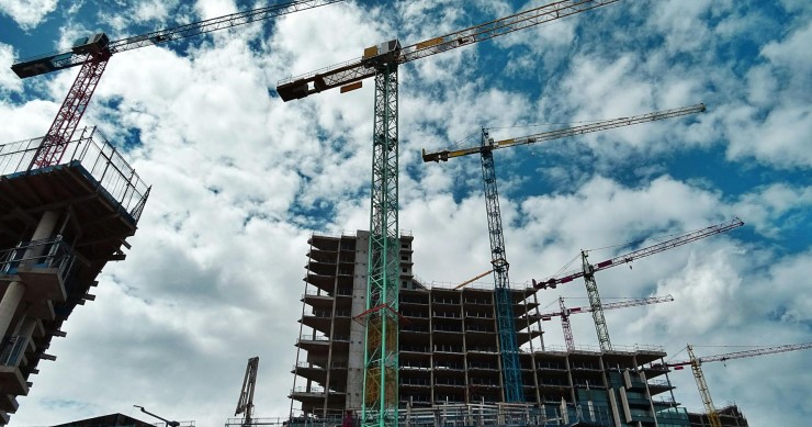 Cataluña, a la cola en producción de vivienda nueva de España, según APCE y UPF