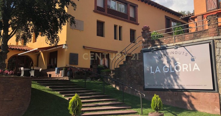 Encantador hotel rural a la venta en la sierra de Cataluña