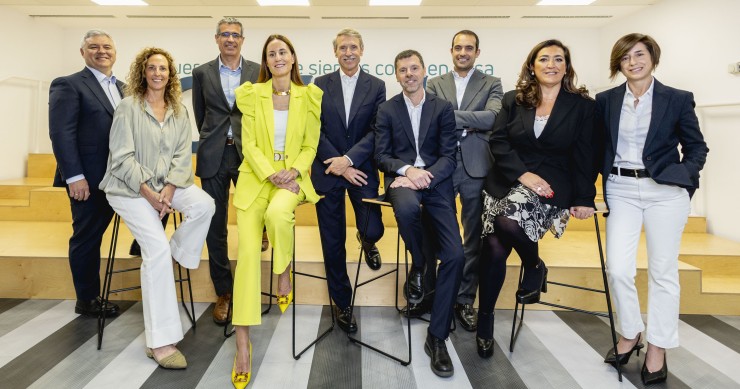 De izq. a drcha. Juan Carlos Urbano, Almudena Corbella, Juan Manuel Borrás, Cristina Ontoso, Francisco Pérez, Jaume Borràs, Celso Gómez, Gema Muñiz y María Ruiz